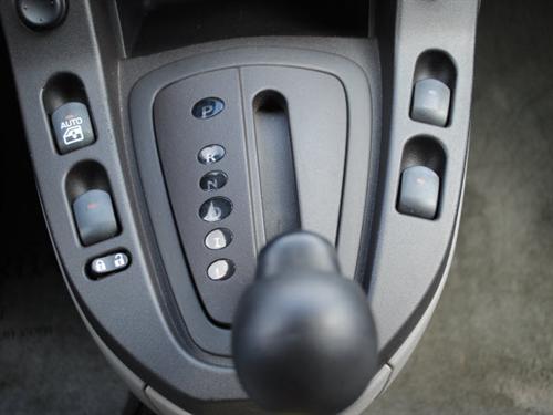 Saturn VUE 2002 photo 1