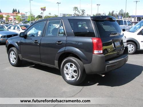 Saturn VUE 2002 photo 2
