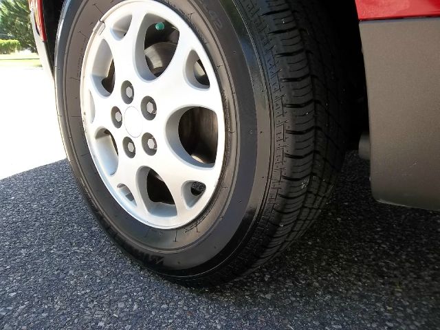 Saturn VUE 2002 photo 11