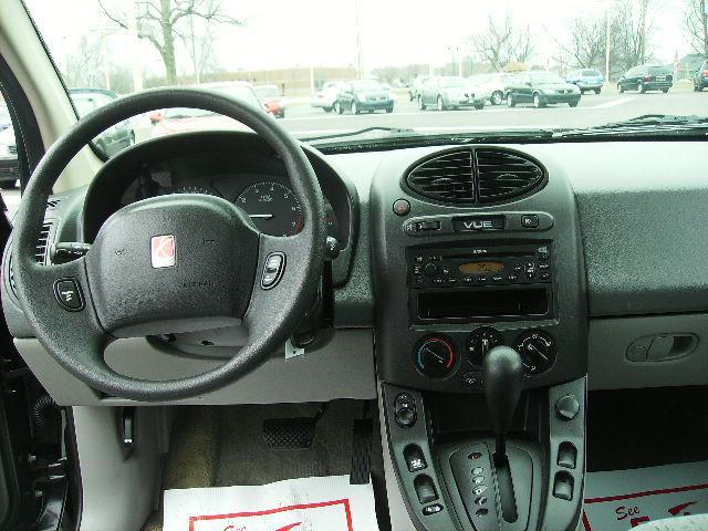 Saturn VUE 2002 photo 4