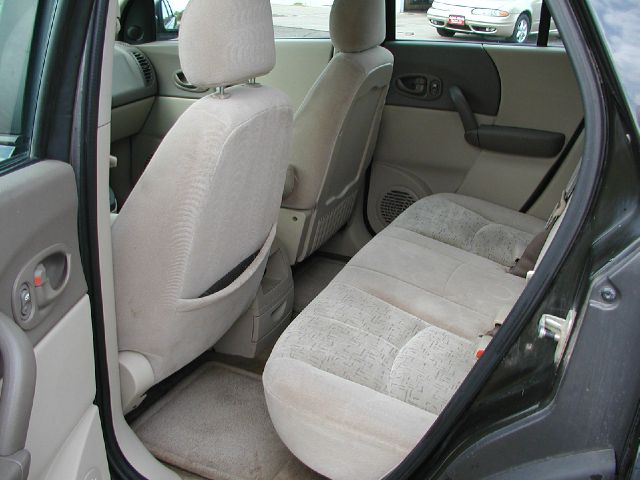 Saturn VUE 2002 photo 3
