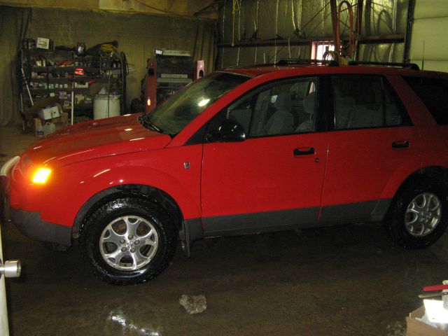 Saturn VUE 2002 photo 2