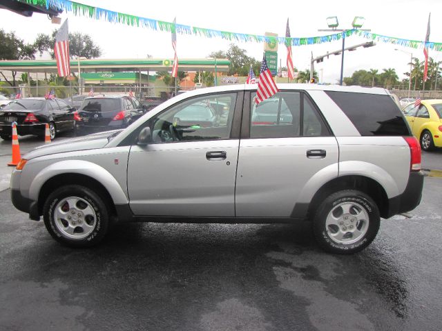 Saturn VUE 2003 photo 3