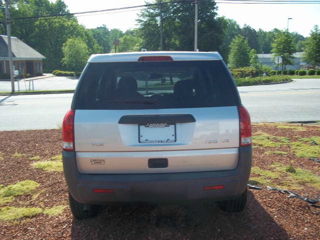 Saturn VUE 2003 photo 3