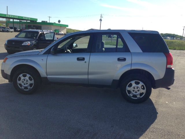 Saturn VUE 2003 photo 2