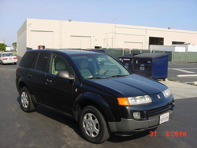 Saturn VUE 2003 photo 2