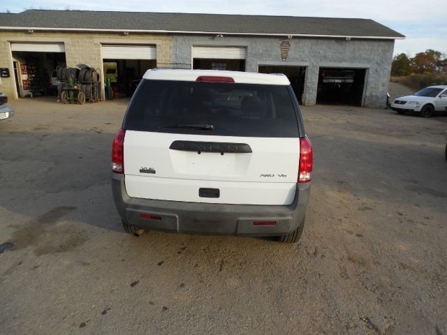 Saturn VUE 2003 photo 3