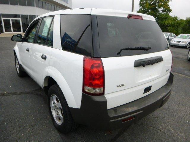 Saturn VUE 2003 photo 1
