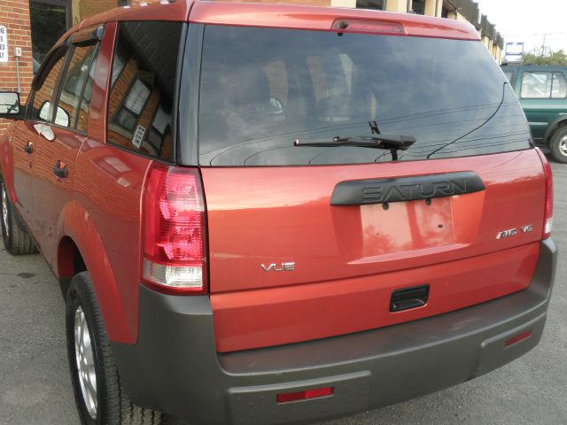 Saturn VUE 2003 photo 1