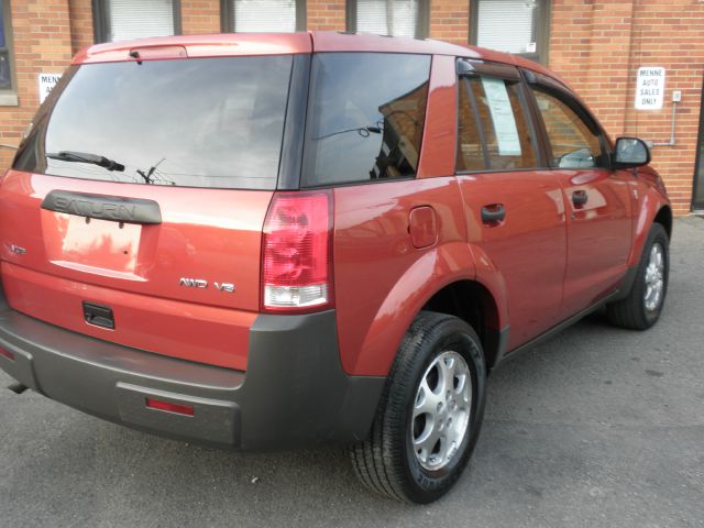 Saturn VUE 2003 photo 2