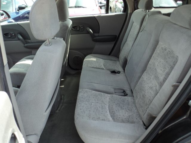 Saturn VUE 2003 photo 15