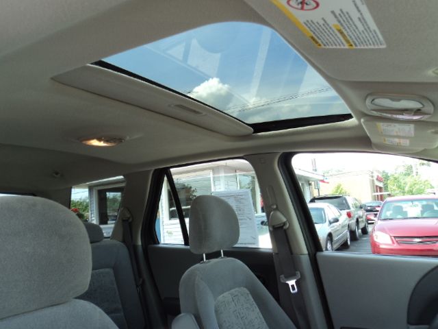 Saturn VUE 2003 photo 17
