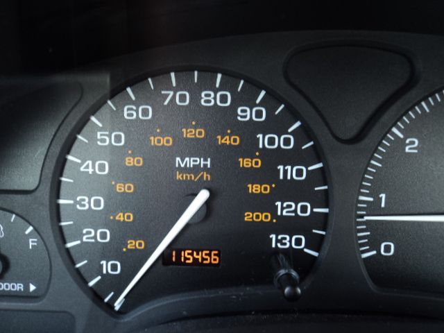 Saturn VUE 2003 photo 5