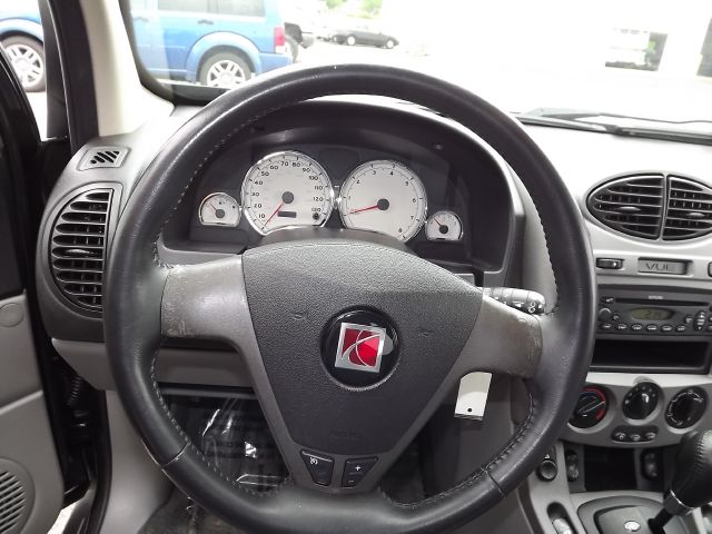 Saturn VUE 2004 photo 4