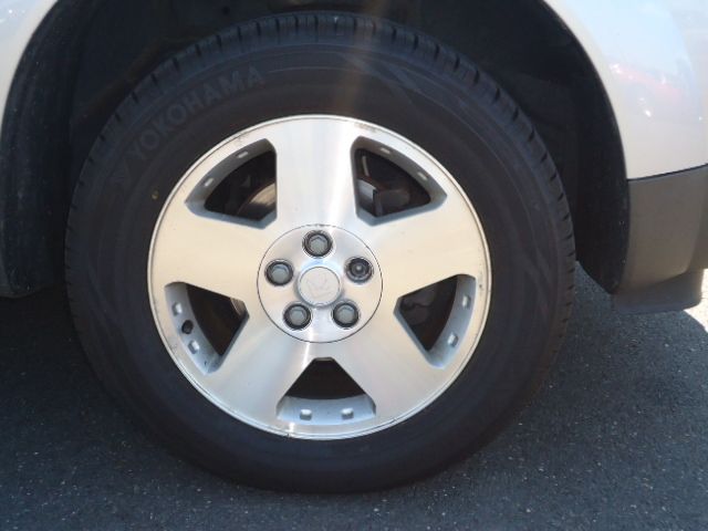 Saturn VUE 2004 photo 1