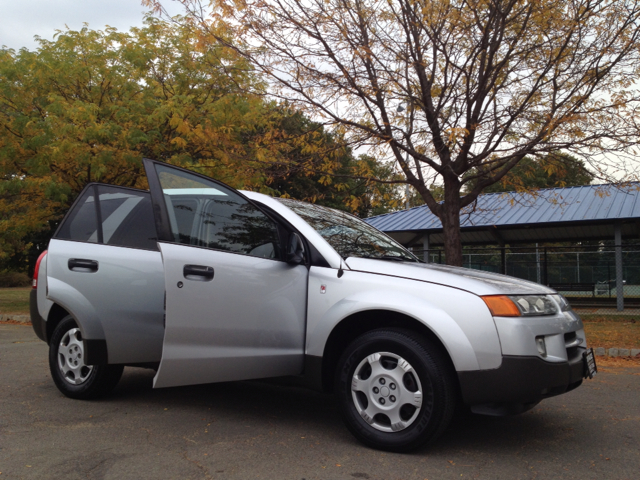 Saturn VUE 2004 photo 1