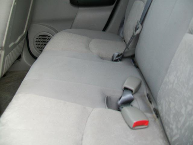 Saturn VUE 2004 photo 3