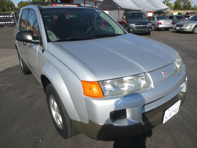 Saturn VUE 2004 photo 2