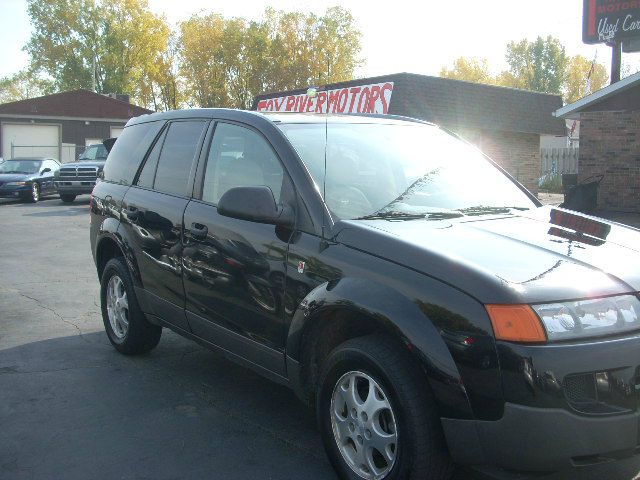 Saturn VUE 2004 photo 1