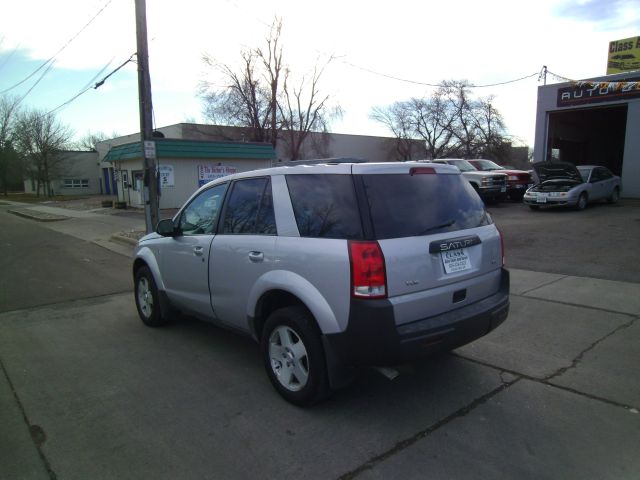 Saturn VUE 2004 photo 2