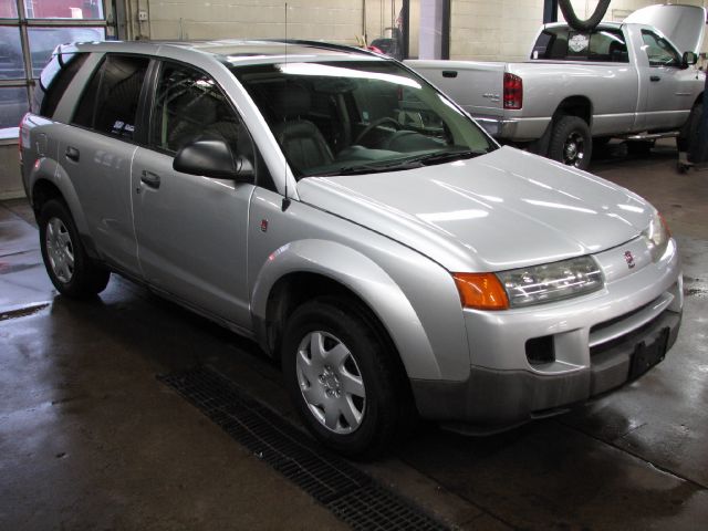 Saturn VUE 2004 photo 2