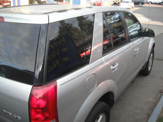 Saturn VUE 2004 photo 3