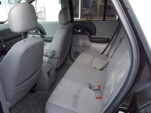Saturn VUE 2004 photo 8
