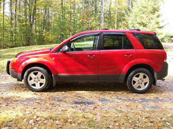 Saturn VUE 2004 photo 2