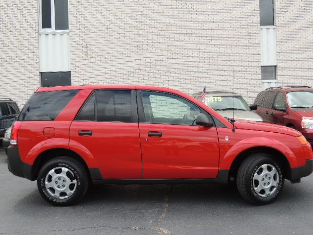 Saturn VUE 2004 photo 1