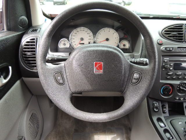 Saturn VUE 2004 photo 11