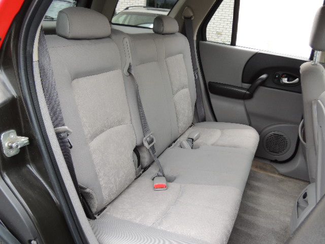 Saturn VUE 2004 photo 13