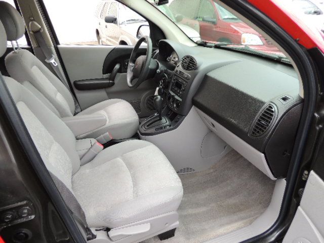 Saturn VUE 2004 photo 8