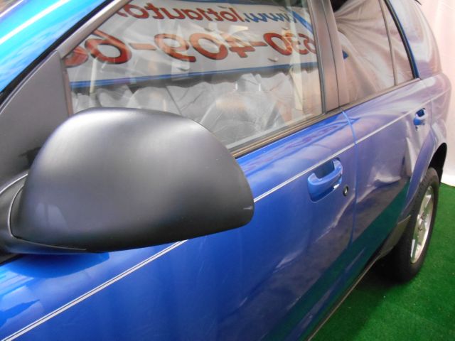 Saturn VUE 2004 photo 2