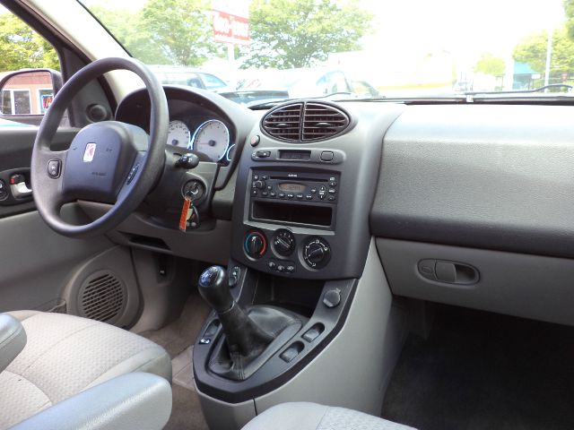 Saturn VUE 2005 photo 2