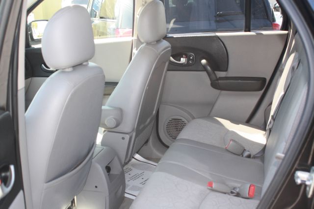 Saturn VUE 2005 photo 1