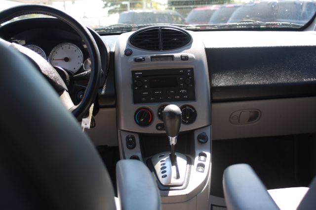 Saturn VUE 2005 photo 2