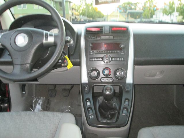 Saturn VUE 2006 photo 4