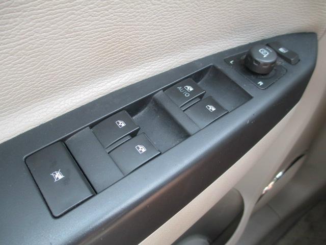 Saturn VUE 2008 photo 4