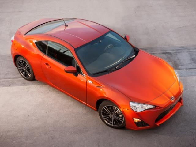 Scion FR-S 2013 photo 3