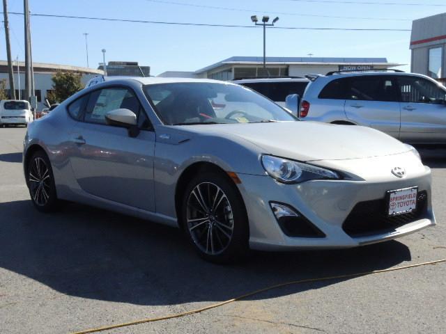 Scion FR-S 2013 photo 4