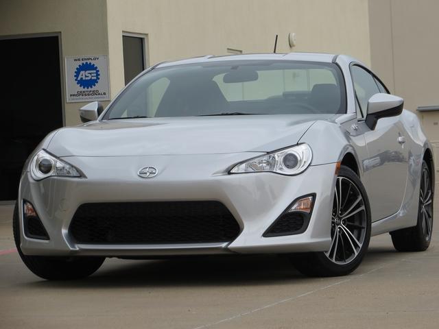 Scion FR-S 2013 photo 22