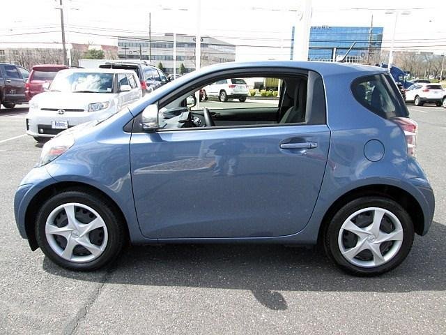 Scion iQ 2012 photo 1