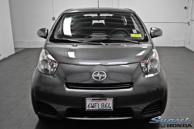 Scion iQ 2012 photo 2