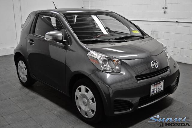 Scion iQ 2012 photo 3