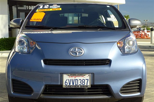 Scion iQ 2012 photo 1