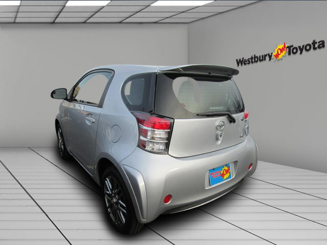Scion iQ 2012 photo 1