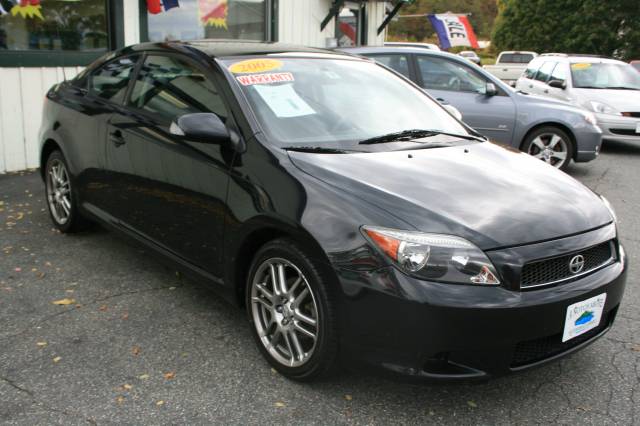 Scion tC 2005 photo 3