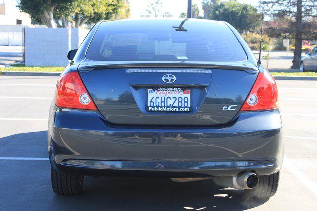 Scion tC 2005 photo 2