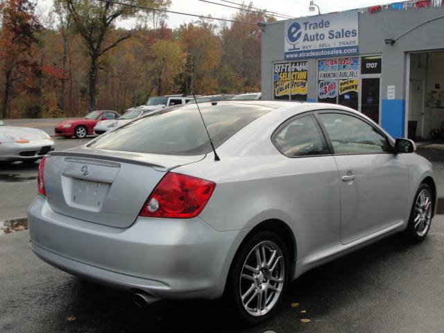 Scion tC 2005 photo 3
