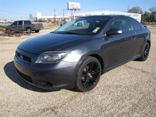 Scion tC 2005 photo 1